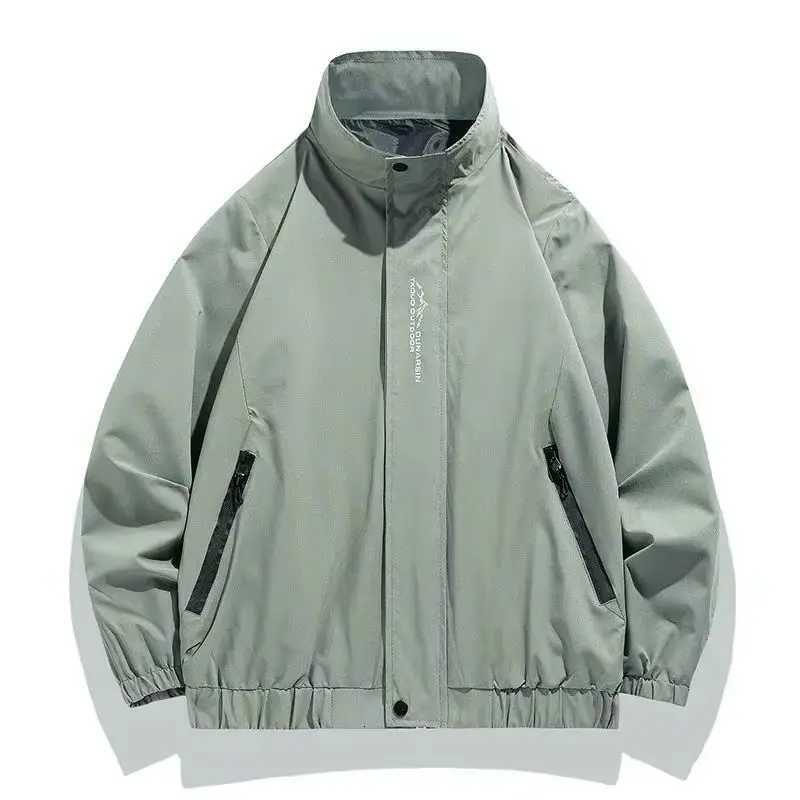 2025 New Men Spring Autumn Outdoor Windproof Coats Jacket Black Gray Green Plus Size 4xl 5xl Camping Hiking Climbing Clothes W250821