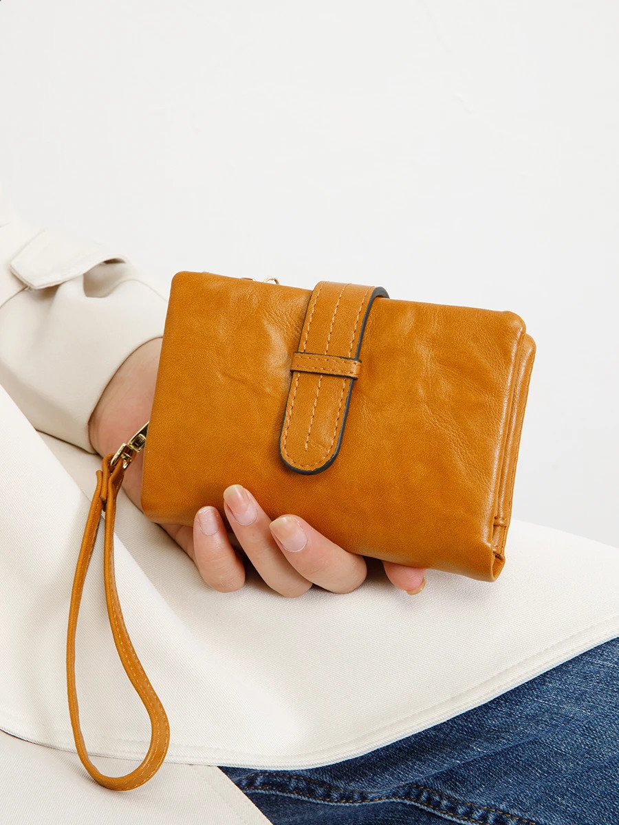 Retro short style small wallet womens 100% PU leather folding wallet with multiple card slots and zipper pockets 250814