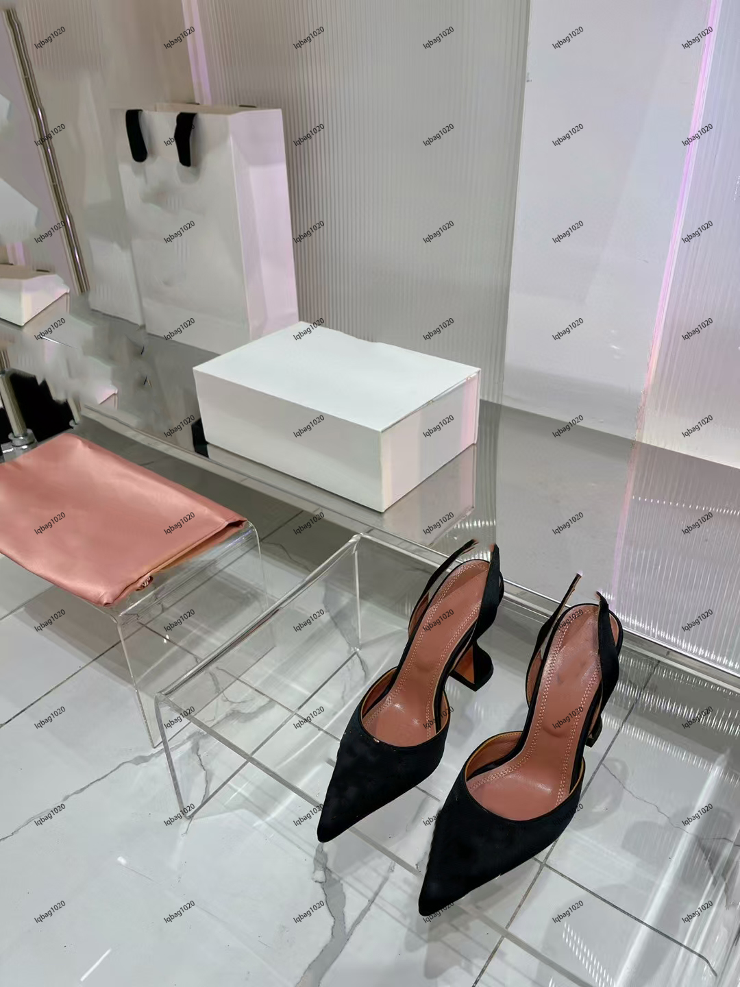 10A Top Quality Luxurious and elegant fashionable and elegant women's sandals are popular and versatile
