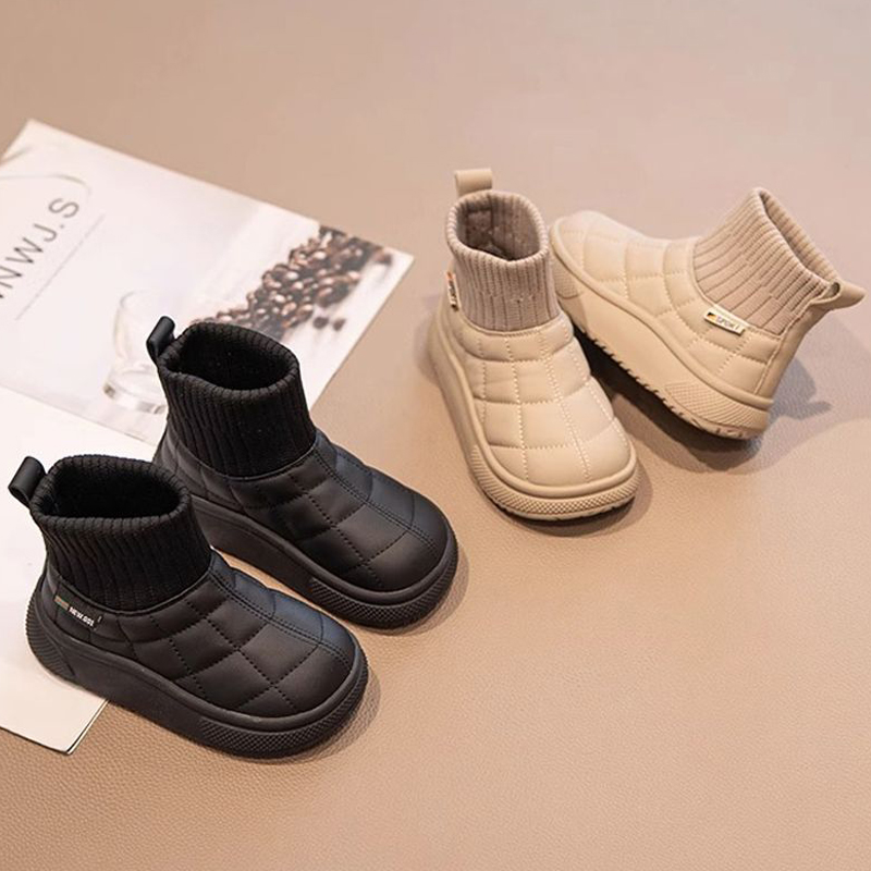 2024 New Solid Color Fashion Plaid Kids Casual Snow Boots Plush Winter Soft Walkfashion Baby Boys Girls Short Boots Toddler Cotton Shoes Sizes 26 -