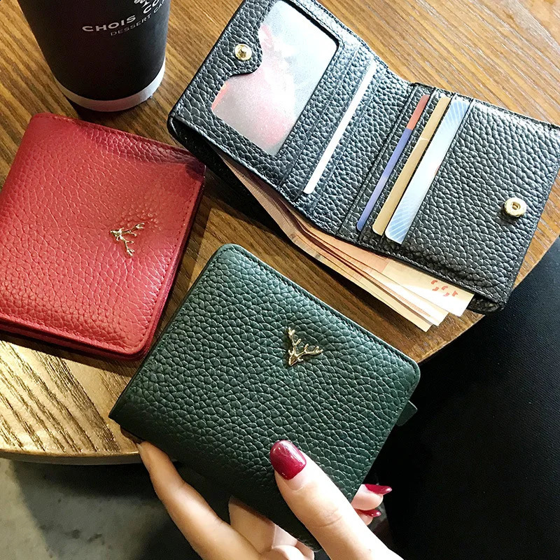 Cowhide Womens Purses Short Thin Small Wallet Chic Christmas Deer Button Ladies Genuine Leather Card Holder Wallet Coin Purse 250814