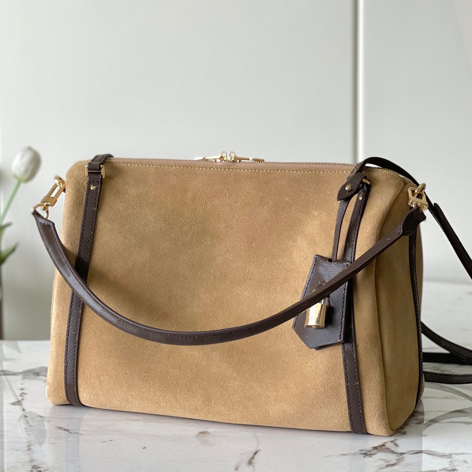 New Top Quality Express Travel Shoulder Bag Luxury Designer Suede Genuine Leather Crossbody Bag Textile Lining Handbag Zipper Closure Clutch Bag Pur