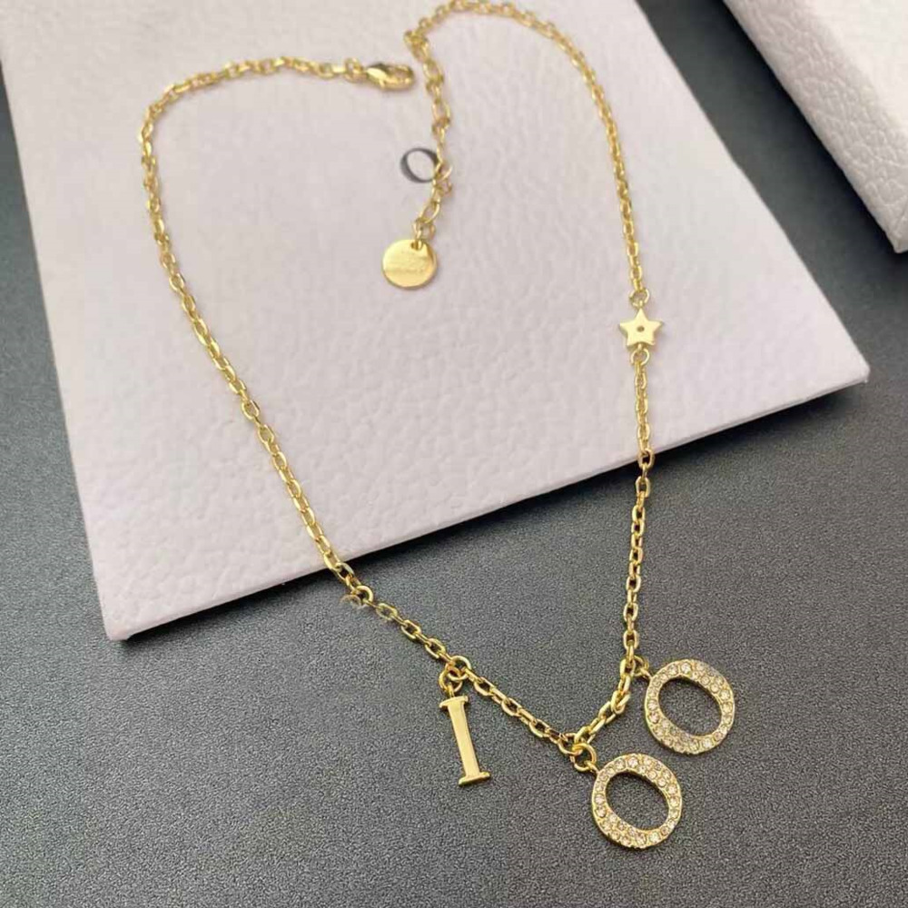 Pendant Necklaces Designer necklace choker Women Gold-Plating Letter Pendant Necklace designer Bracelet Earring Fashionable charm AA
