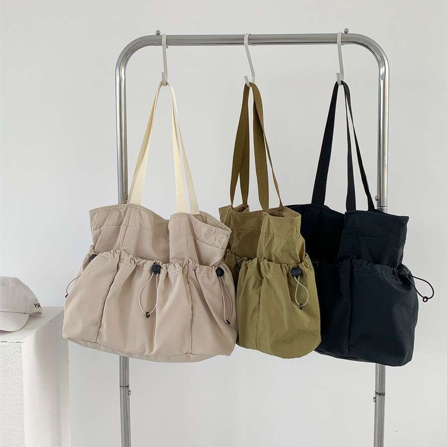New Large Capacity Shoulder Pleated Handbag College Student Simple Fashion Casual Commuter Tote Bag For Women B5
