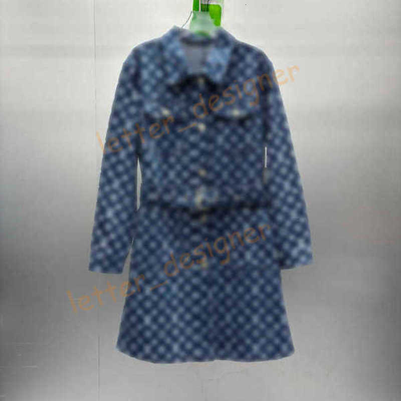Robes décontractées de base Designer femme 2025 Nouveau Jacquard avec ceinture Denim robe serre-serre en coton denim à manches longues repeup