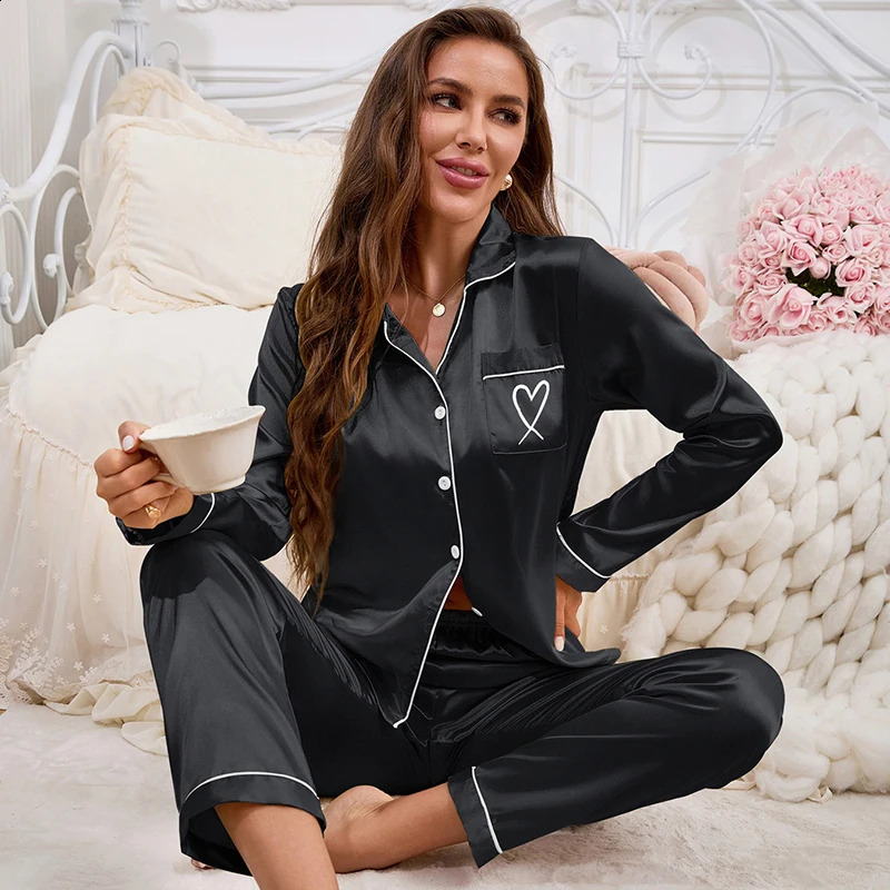 Pyjama en satin d'automne pour femmes broderies en forme de coeur vêtements de sommeil de pellicule