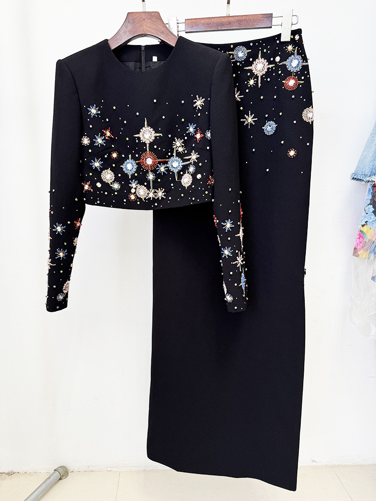 802 xxl 2025 Milan Style Autumn Brand Sême style Deux pièces Black White Long Jirt Crew Necl Empire Long Manche Robe Oulaidi