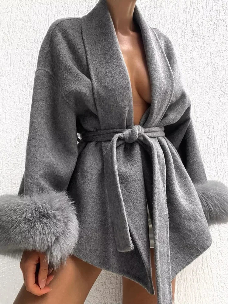 Casual Scarf Collar Solid Color Woolen Coat Fashionable Single Breasted Pocket Loose Outerwear Highstreet Jacket 250822