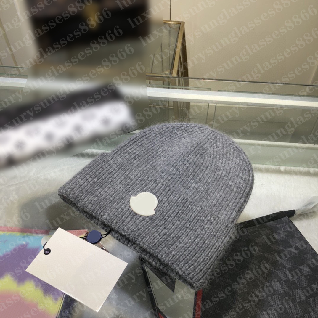Luxury designer beanies hat with letter classic must-have for winter cold-proof warm beanie luxe neutral ribbed knit hat bonnet