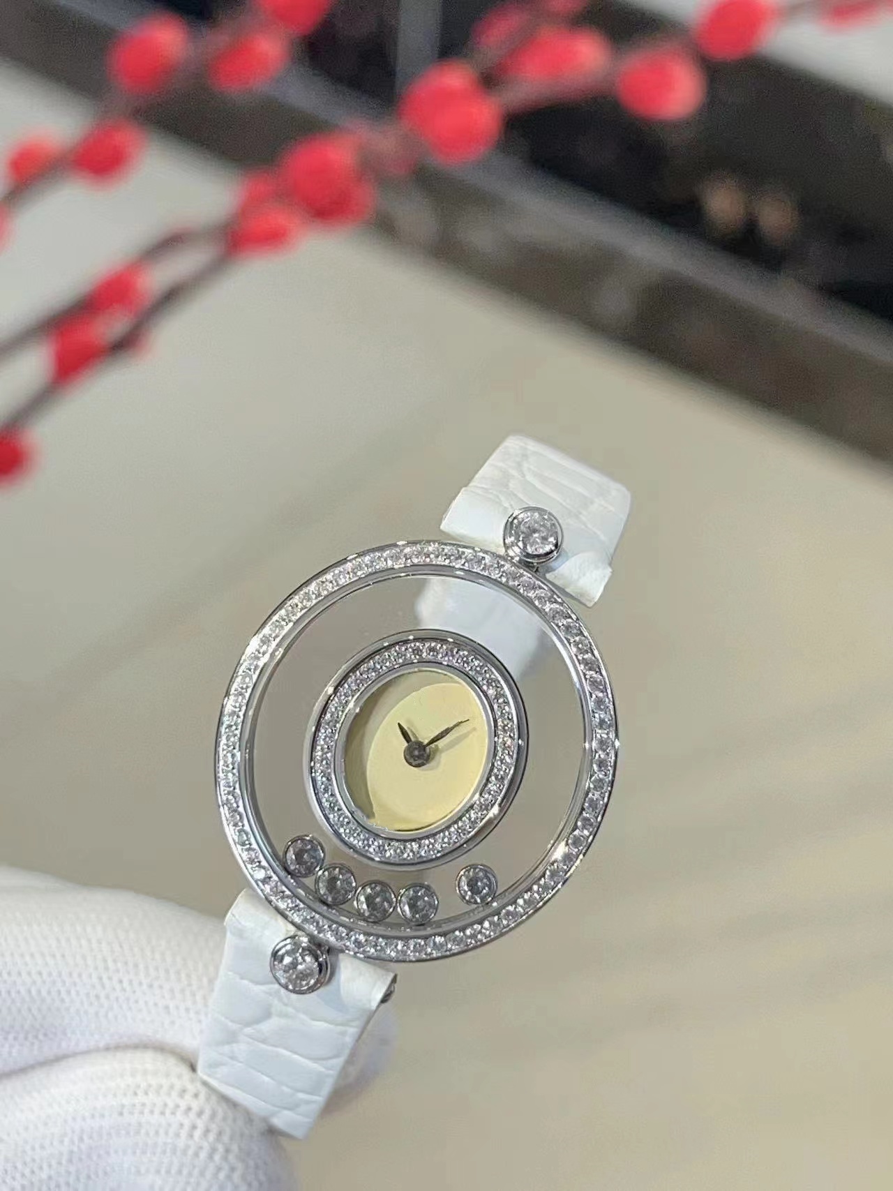 designer watches for woman top Happy Diamonds Watch with box moissanite watch quartz movement genuine leather strap snake watch Valentine's gif
