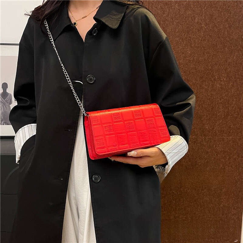Women's New Personalized Design Solid Color Casual Versatile Trendy Letter Small Square Crossbody Bag B5