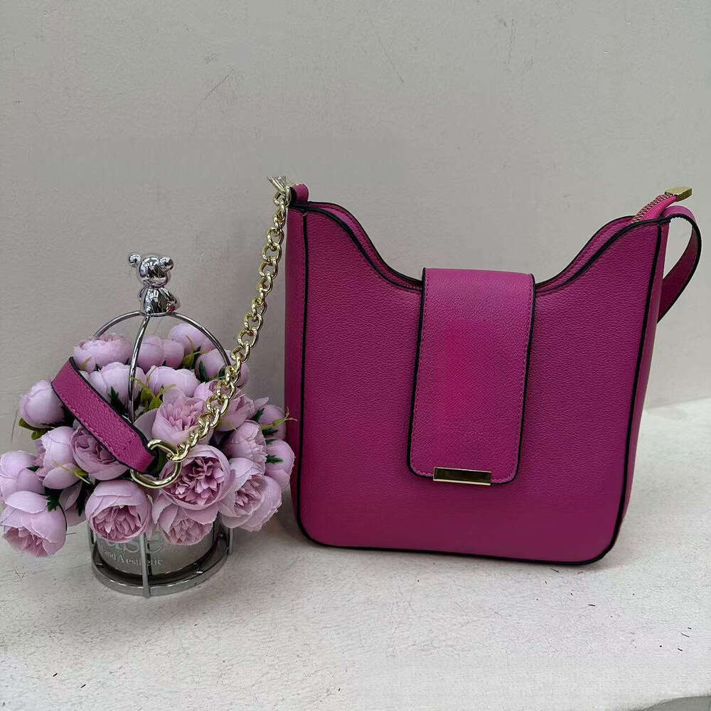 Personnalité à la mode des femmes Le lettre à main du sac à main Nouvelle texture PU Single épaule Crossbody Bag B5