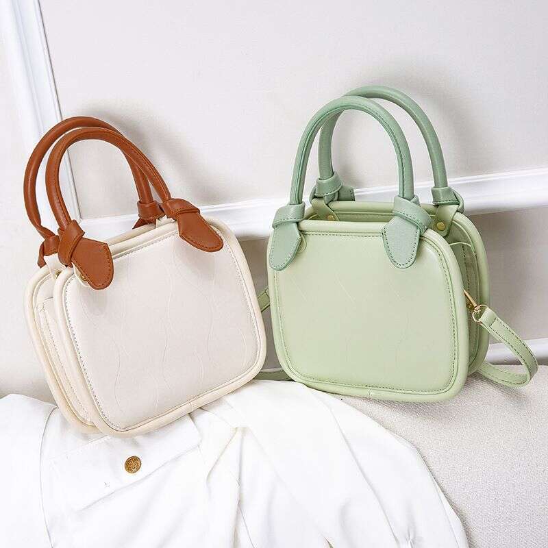 Niche Design New Women's Versatile Contrast Color Portable Biscuit Bag Ins High-End Small Square Shoulder Messenger Bag