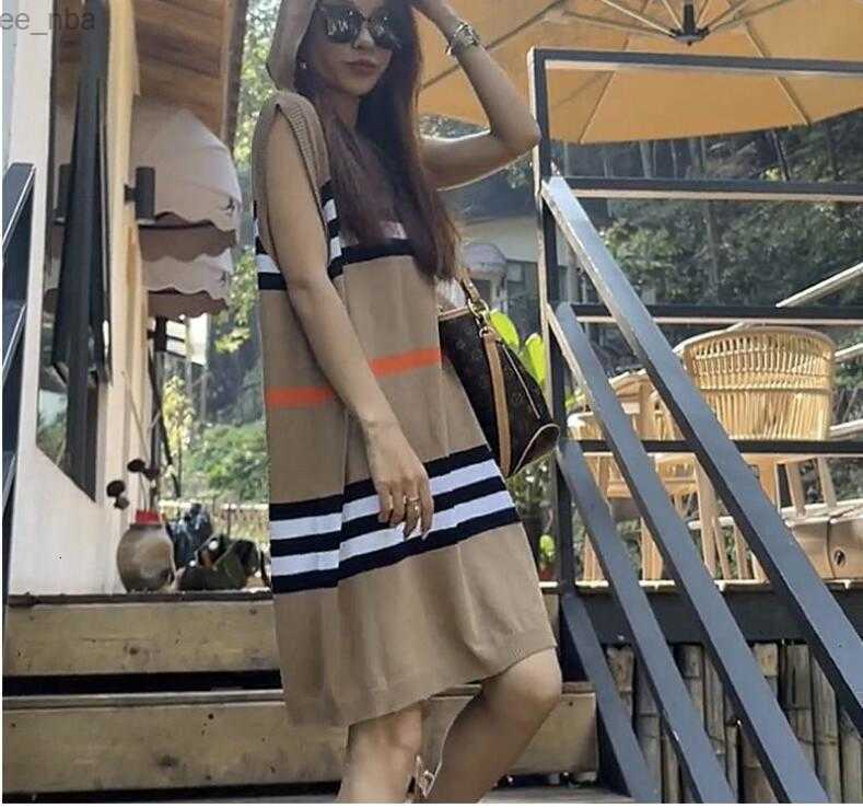 summer new womens Mid-length striped dress shirt straight Ice silk knitted loose sexy sleeveless hooded Eurpean style trendy womens elegant party ts