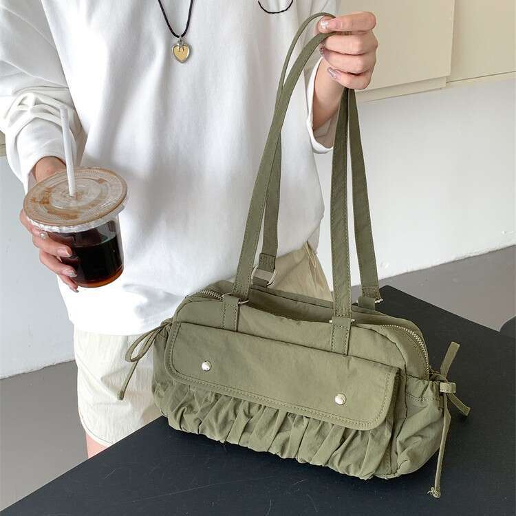 Handheld Underarm Korean Ins Niche Design Nylon Versatile Pleated Large Capacity Pillow Shoulder Bag For Women B5