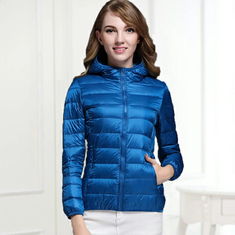 Hoody Duck Down Jacket Women Fashion Puffer Coat Autumn Zipper Ultra Light Warm Coat Female Out Portable XXXL Down Jacket Winter250821