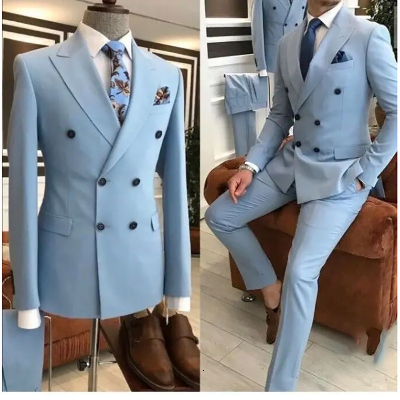 Les hommes à double seins costumes revers ciel bleu plate avant de longueur régulière 2 pièces pantalon de veste ensemble costume de fête de bal