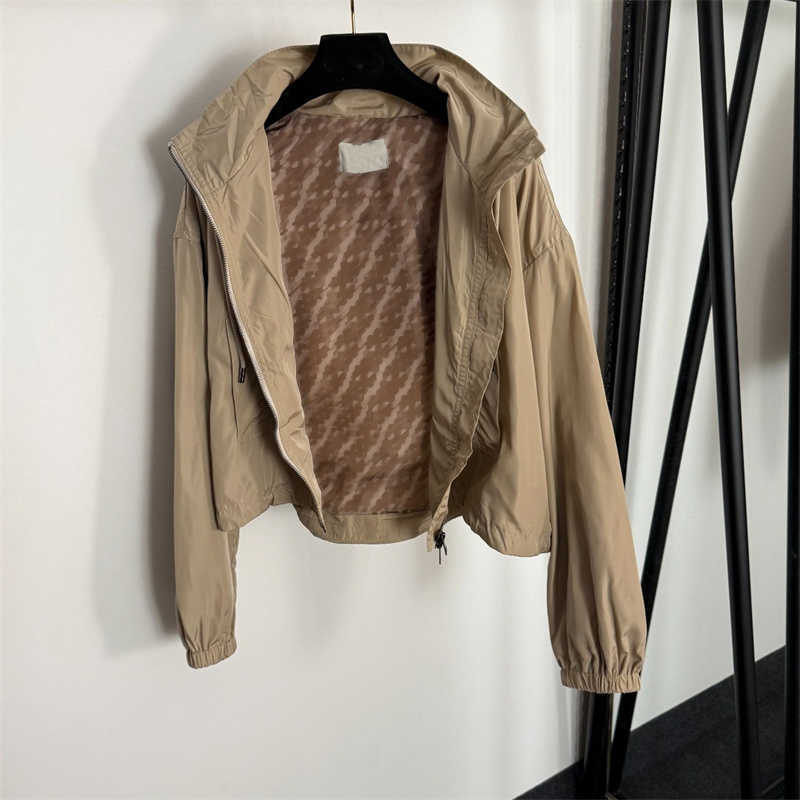 Old letter F Print Lining trench coat women designer Long-sleeved hooded zip top pocket luxury High-end short windbreaker