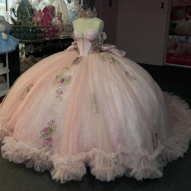 Princesse brillante rose clair au large de l'épaule Sweet 16 robe quinceanera robes appliques perles à nœuds à plusieurs niveaux