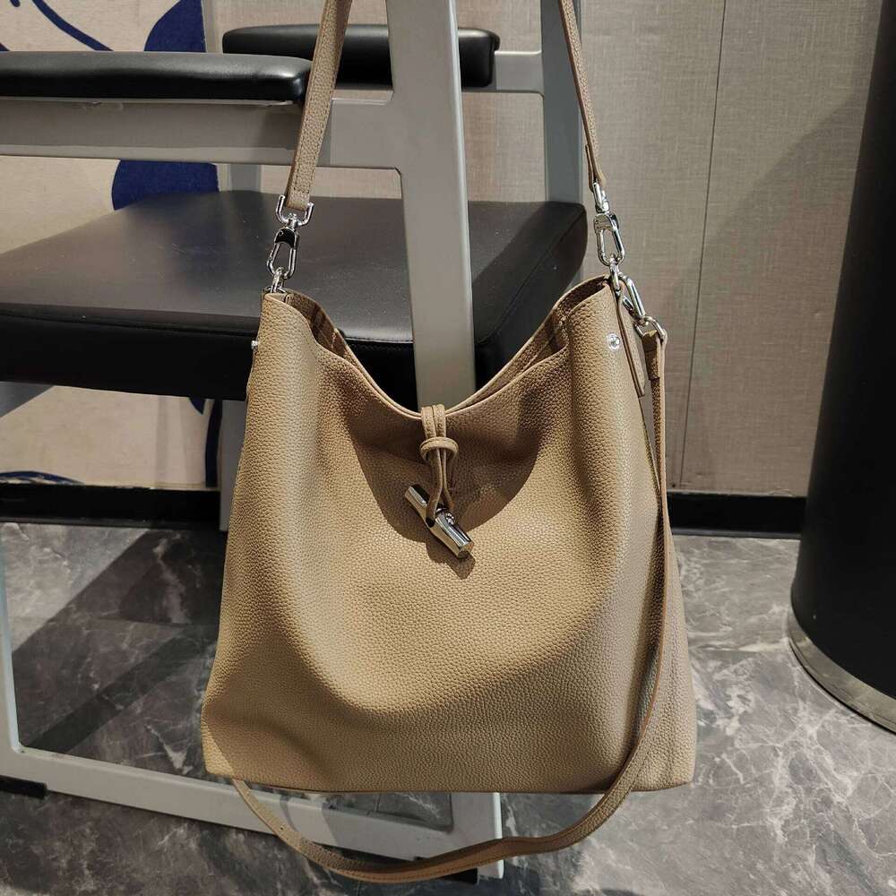 Designer Bags Genuine Leather Korean Fashion Bucket Commuting Simple Head Layer Cowhide Underarm Single Shoulder Crossbody Bag 2025