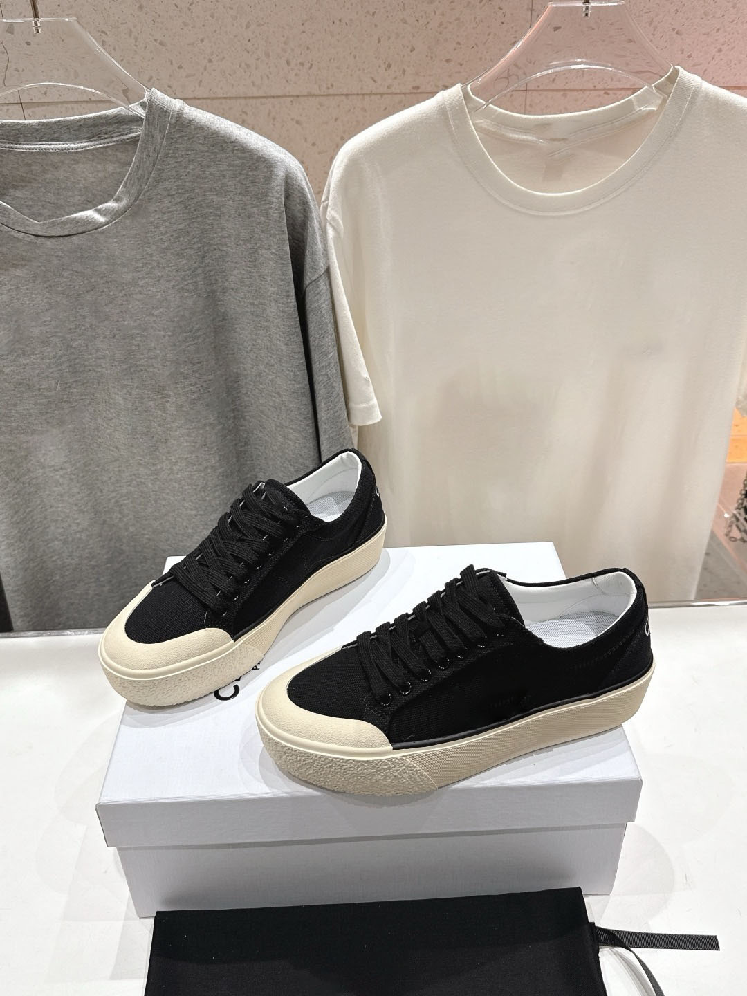 10A Top Quality Luxury Designer Women's Shoes Spring and Summer Catwalk New White Shoes Canvas Shoes Casual Shoes Street Trend Comfortable Anti