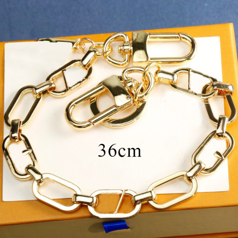Nouveaux créateurs de luxe Keychains Letters avec des fleurs Top Car Chain Chain Femmes Boucle Bijoux Sacs Pendre Pendre Exquis Cadeau
