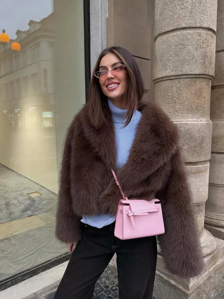 Coffee Faux Fur Short Coat Women Fluffy Lapel Long Sleeve Warm Thick Loose Jacket 2025 Fashion Winter Lady High Street Outwear250822