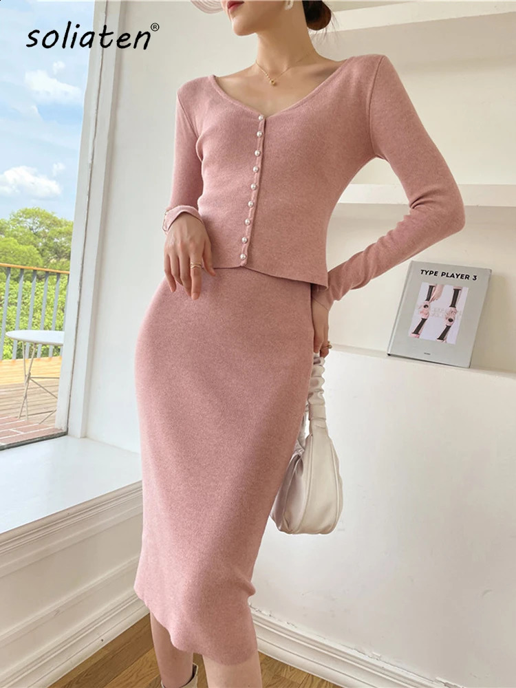 Femmes en deux pièces en deux pièces Sexy Sweater à manches longues Cardigan et à la taille haute de taille de taille C-115 250819