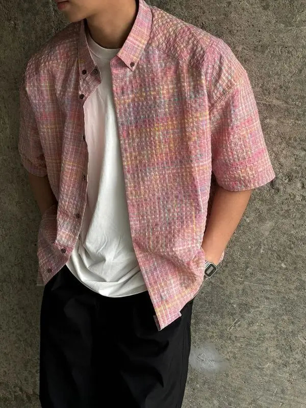 American Fashion Pink Plaid Bubble Yarn Short-sleeved Shirt for Men and Women Loose Casual Summer Thin Half-sleeved Shirt 250823