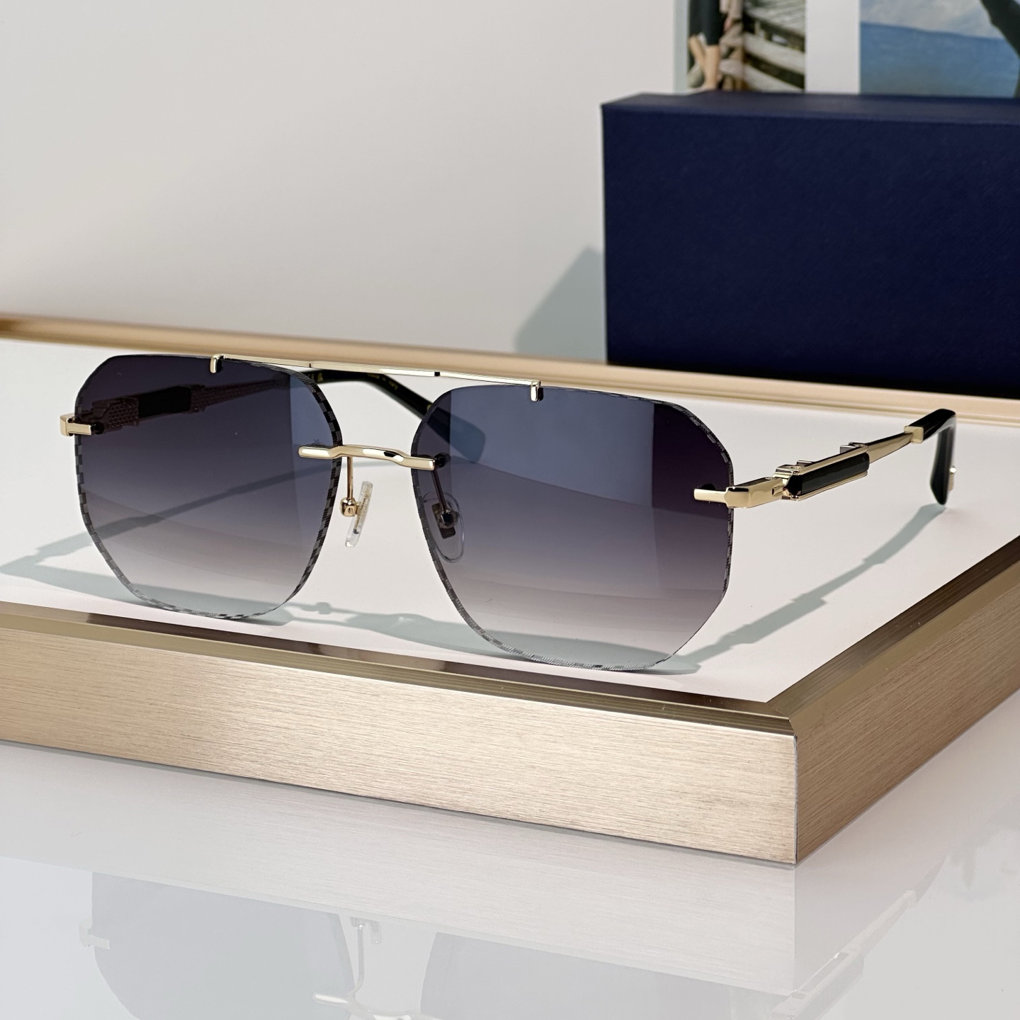 Clip sur des lunettes de soleil pour hommes Faire des femmes 53 Designer d'été Élégant Style de podium de la rue High Street Anti-ultraviolet UV4