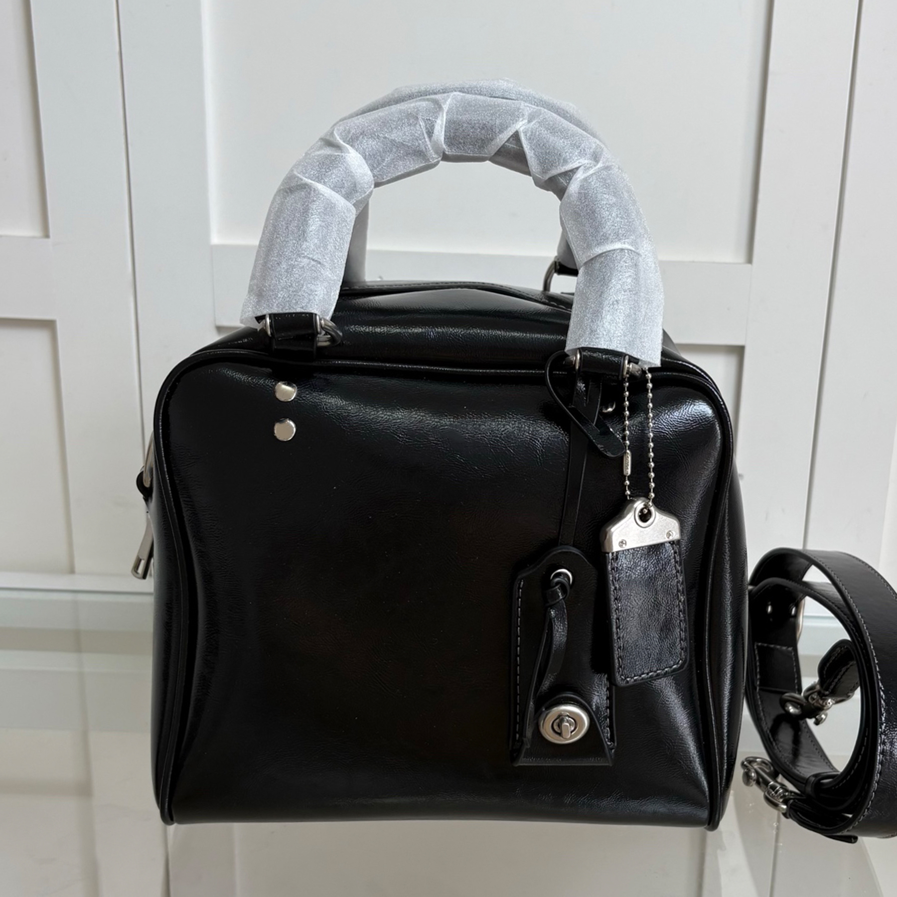 New Cube Rogue Bag 20 Luxury Designer Soft Genuine Leather Shoulder Bag Fabric Lining Crossbody Bag Zip Closure Handbag Fashion Women Casual Shoppin
