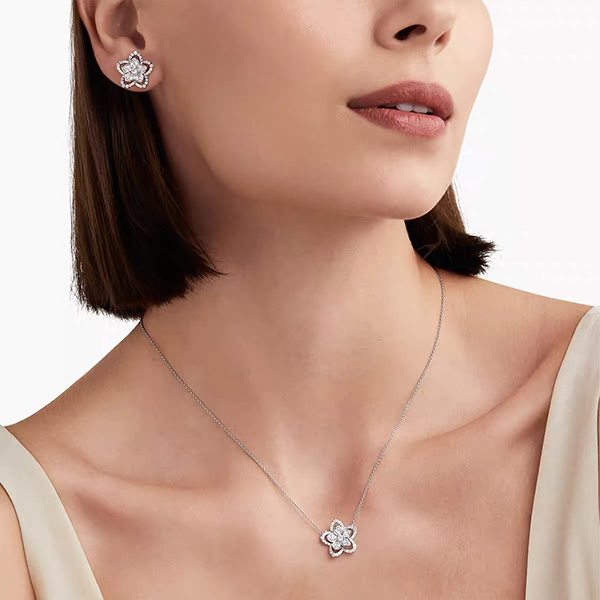 Designer Crystal 925 Silver Jewelry Set Collier Oreilles Top Quality Never Fade Fode la plus haute qualité Cadeau d'anniversaire de taille europé