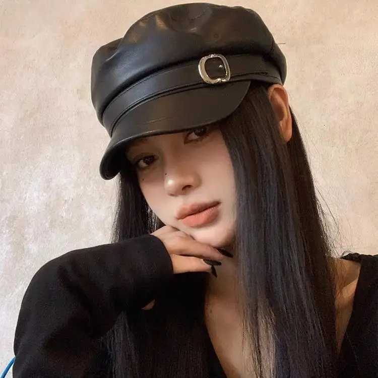 Womens PU Leather Beret Hat Vintage England Flat Top Newsboy CS Outdoor Casual Berets Black Color Artist Fashion Painter Hat XJ250823