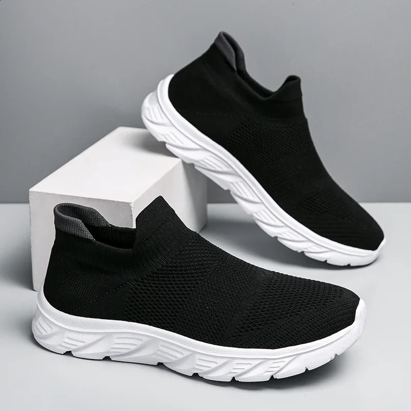 Breathable Men Casual Shoes Lightweight Male Vulcanized Shoes Outdoor Platform Mens Loafers Soft Mesh Flats Non-slip Sneakers 250821