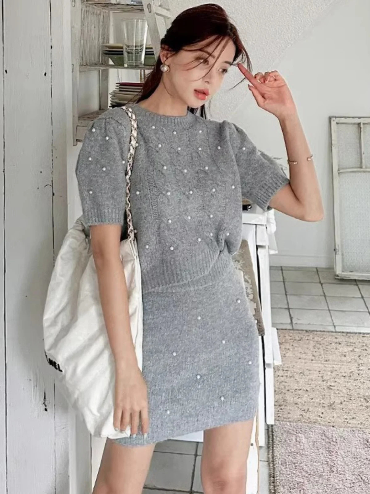 Korean Sle Womens Faion Knitted Top with Beads High Waist Slimming Skirt Two-Piece Set Deep Autumn Matching 250823