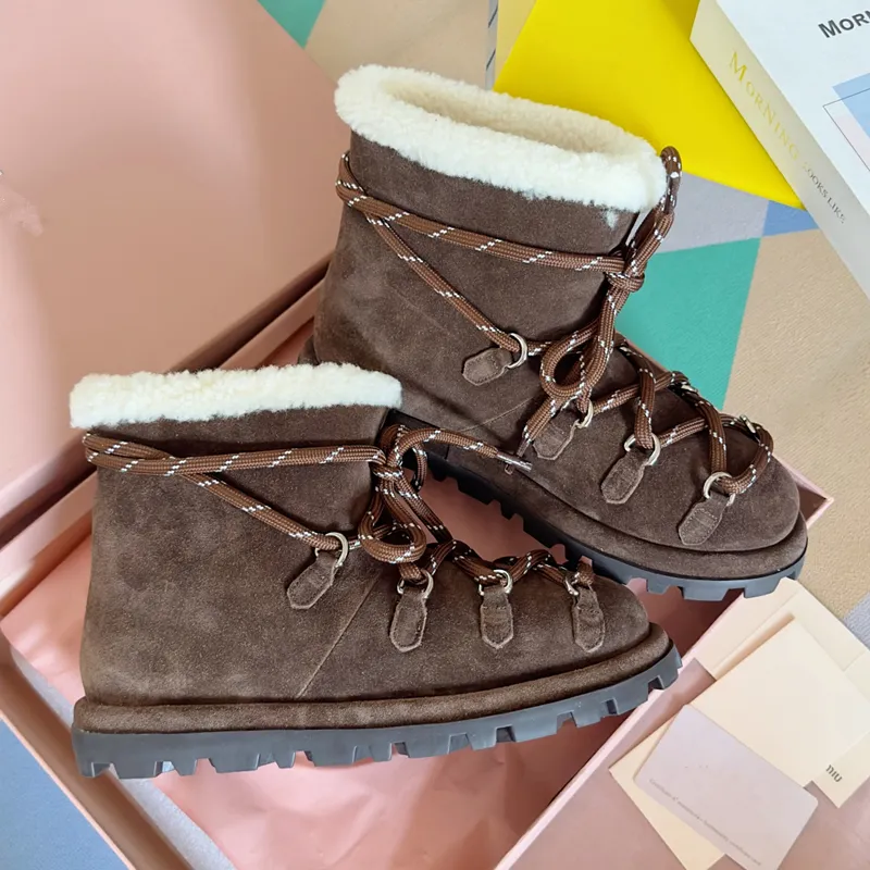 Snow boot Flat Heel shoe winter Ankle boot fluffy Western Casual shoes Womens man Designer bottines luxury Fur Leather Chunky booties Rubber sole fu
