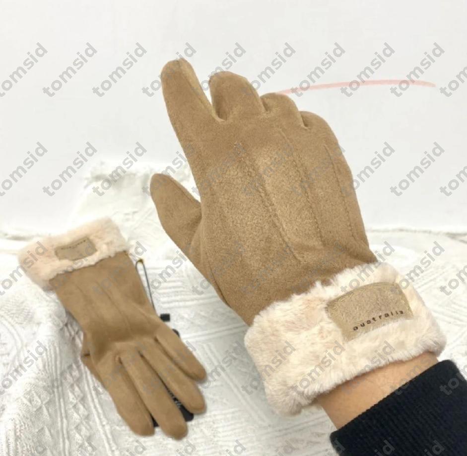Gants de créateurs en peluche mode u lettre solide cinq doigts gants pour femmes en daim chute et hommes gants à vélo