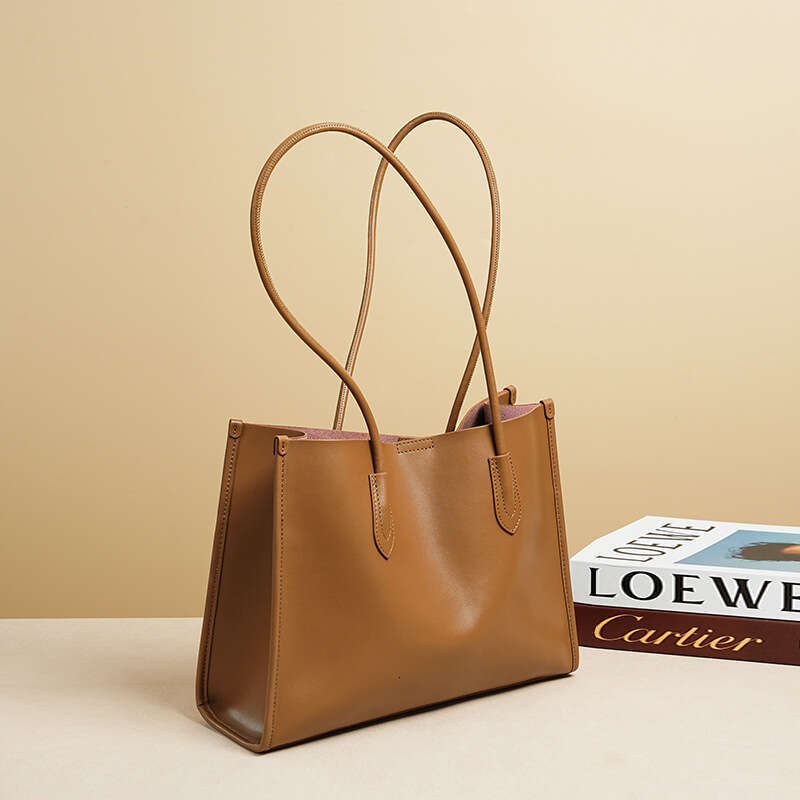 Luxury bag Women s New Commuting Large Capacity Tote Versatile Korean Style Genuine Leather Niche High end Feel Shoulder Bag