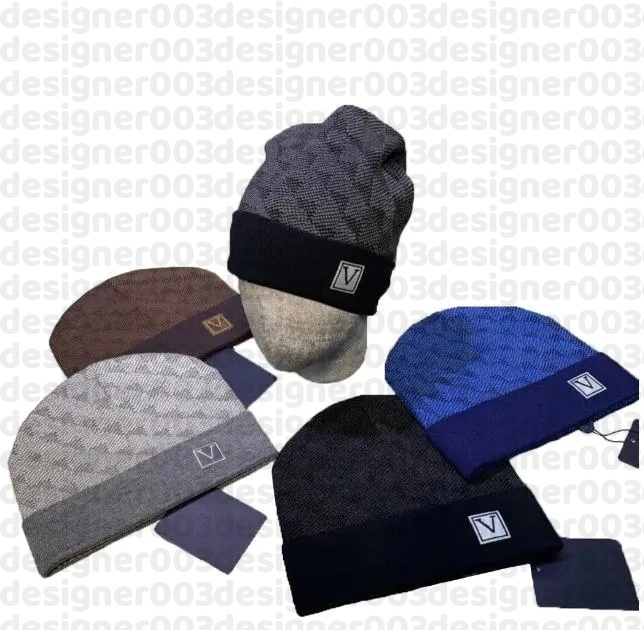 Designer hats Men's and women's beanie bonnet skull cap fall/winter thermal knit hat ski brand bonnet High Quality plaid Skull Hat Luxury