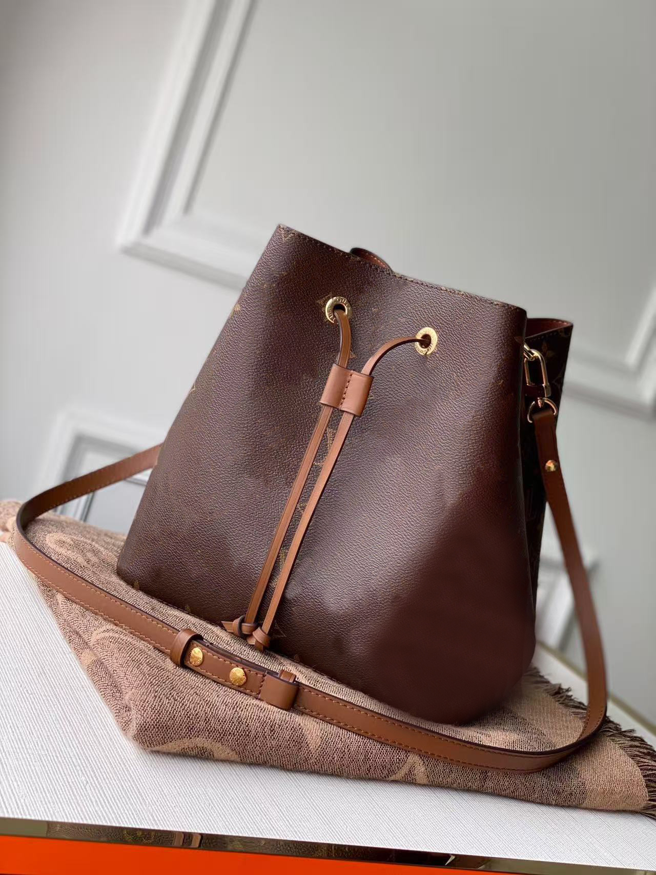 Femmes en cuir néonoe seau Sacs à bandouliers Designers sacs à main sac à main sac de messager féminin