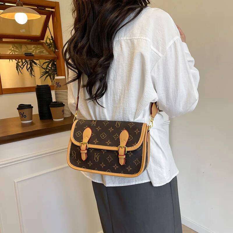 Hot Selling New High-End Retro Messenger Old Flower Bag Versatile Fashion Underarm Foreign-Style Printing Shoulder Women's Designer Bags