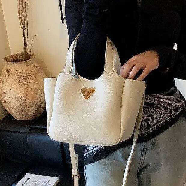Hot Selling Summer 342 New Boston Lock Average Size Shoulder Messenger Tote Bag Handbag Casual Designer Bags