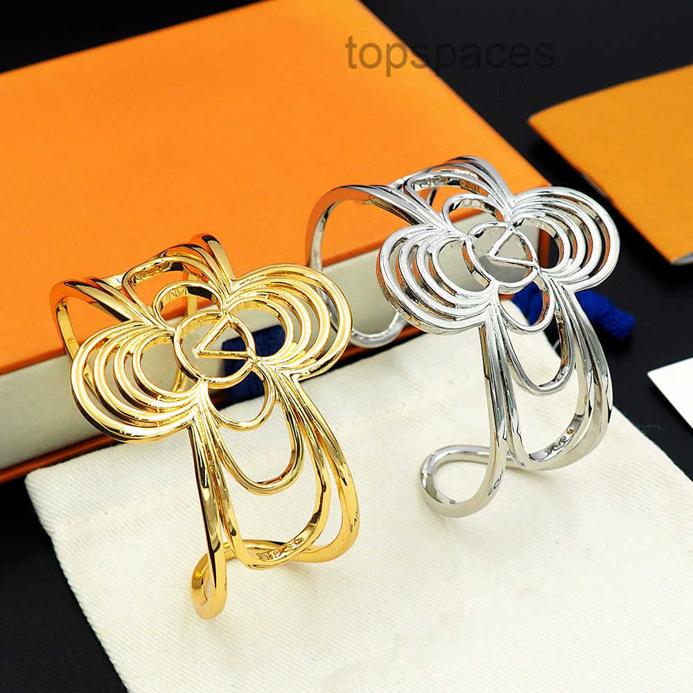 Designer Jewelrys Wide Bracelet Bangle Designer For Women Men Plated Gold Skeleton Letter Open Bangle Womens Flower Bracelet Luxury Jewelry Christma