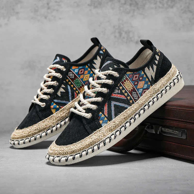 Ethnic Style Mens Canvas Shoes Sewing Casual Flat Shoes Man Breathable Fisherman Shoes Men Espadrilles zapatos hombre 250821