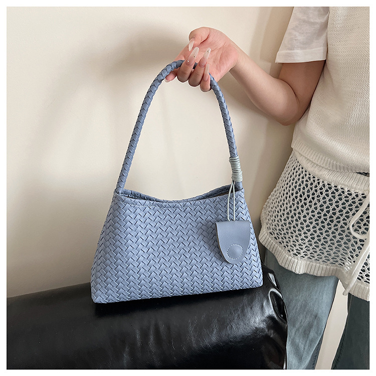Cross Border Fashion Woven Pattern Handbag Luxury Bag Designer Free Shipping New Large Capacity Bucket Bag Texture Multifunctional Armpit Shoulder B