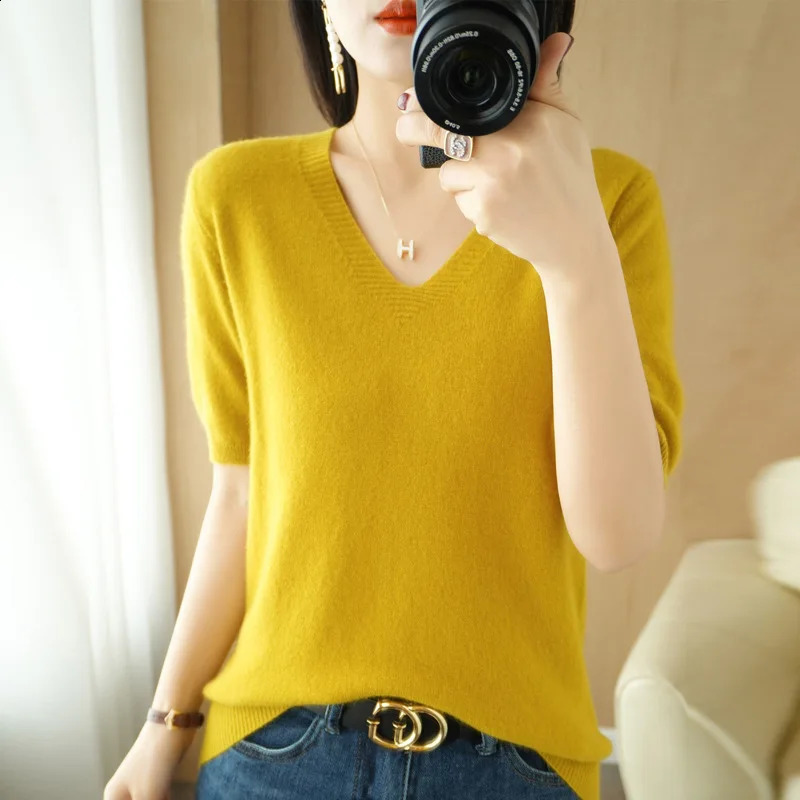Spring Autumn Women Sweaters Short Sleeves V-neck Bottoming Shirt Knitwear Summer Camel Green Pink Pullovers Korean Jumpers250823