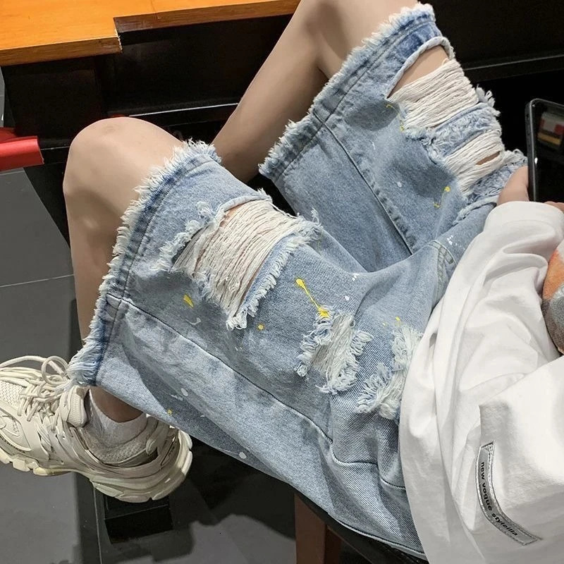 Baggy Half Man Denim Shorts Ripped Short Jeans Pants for Men Thin Trend Jorts In Korean Fashion Xl Cut Cowboy 250825