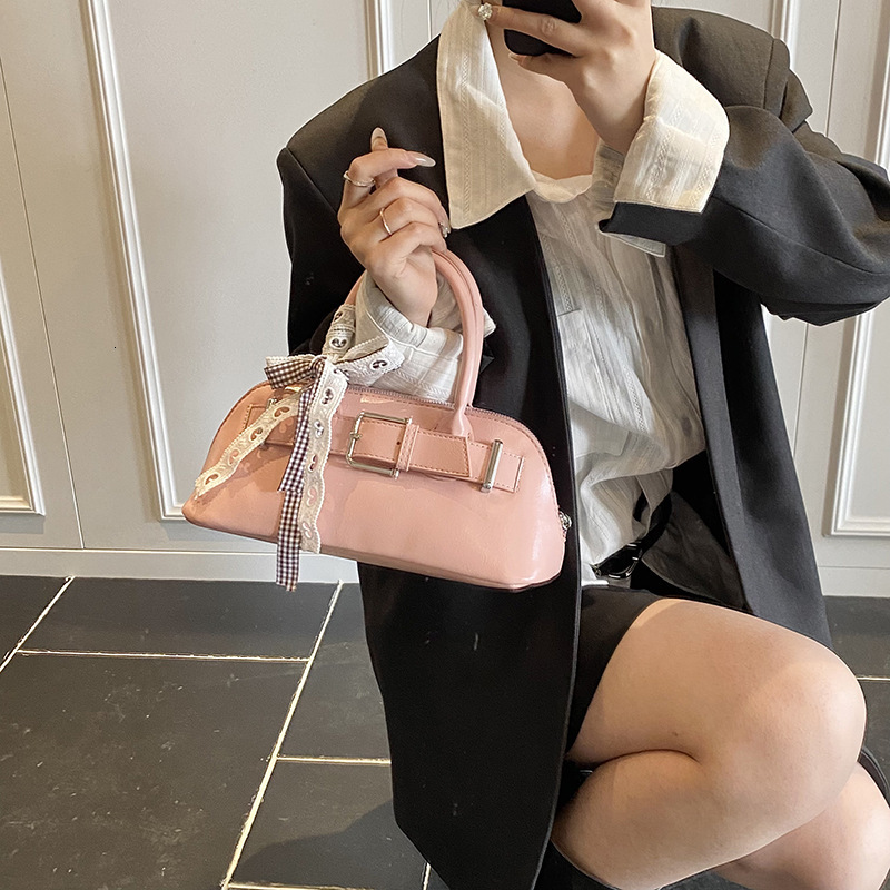 2025 New designer women's clothing bag, single-shoulder crossbody bag, underarm small bag, light luxury, high-end design, trendy handbag, free