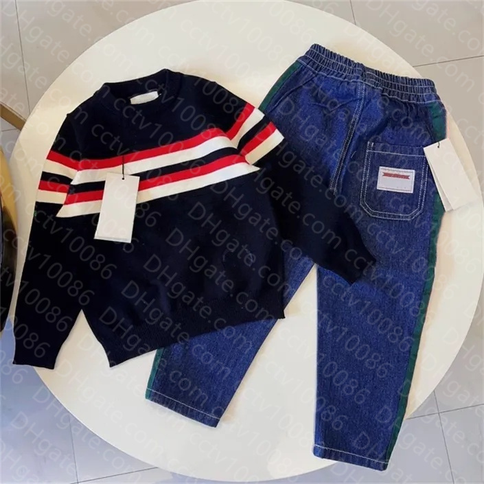 Designer Kids Sweater Pants Sets Toddlers Casual Clothing Boys Girls 2 Piece Suits Children Youth Pullover Sweatpants Black White Gr 26Y0805