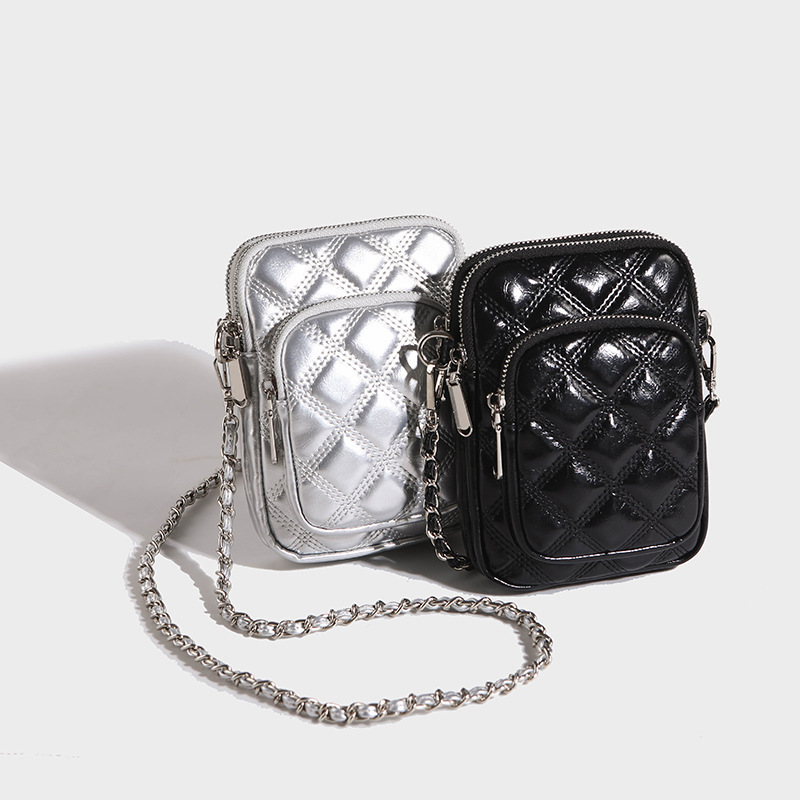 2025 New women's bag, diamond chain bag, Korean luxury bag, designer's fashionable single-shoulder crossbody bag, mobile phone bag in stoc